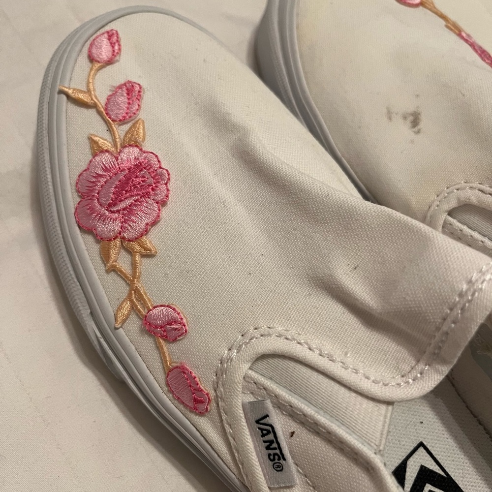 Custom Flower Embroidered Vans - Picture 3 of 6